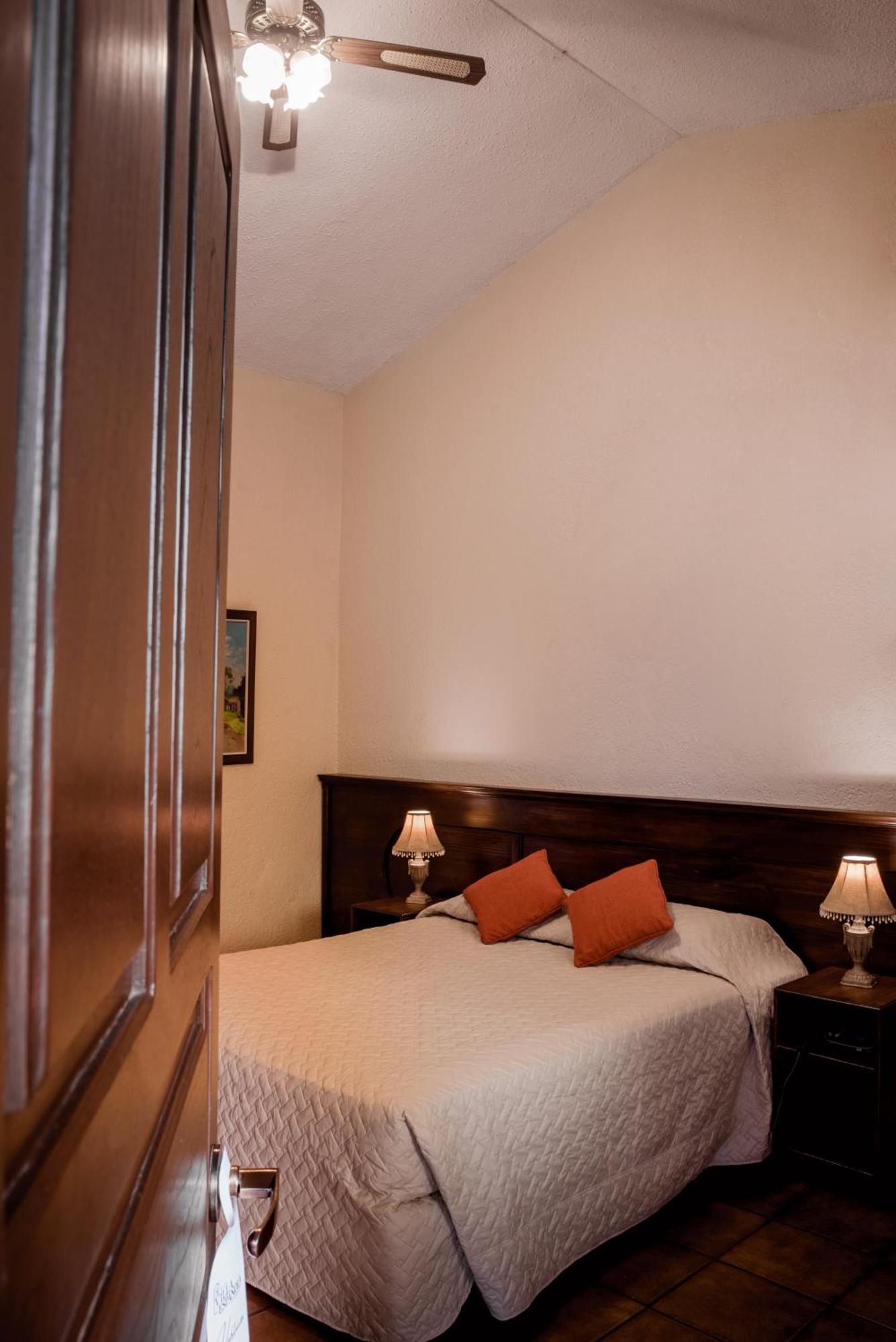 Hotel Villa Espanola Guatemala City Exteriör bild